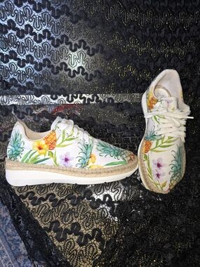 Women’s White Tropical Print Espadrille-Style Casual Sneakers SZ 37